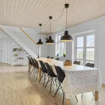 בית נופש In With Kitchen *