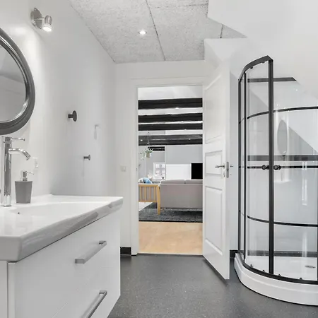 In With Kitchen Roslev