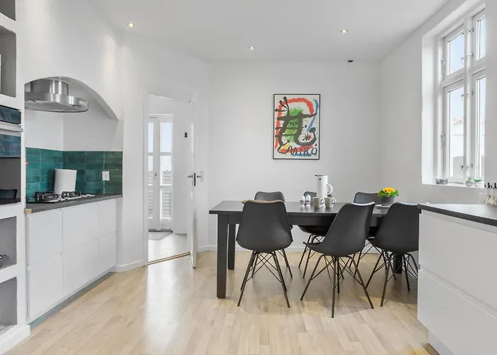In With Kitchen * Roslev